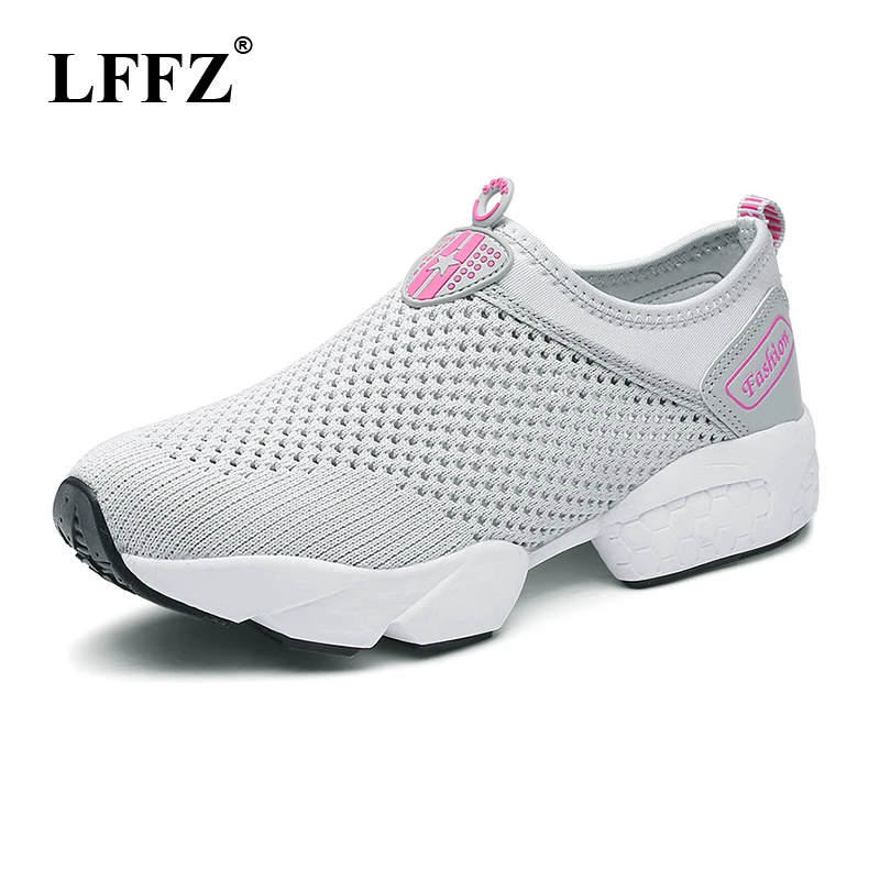 

LFFZ 2018 New Fashion Breathable Light Women Sneakers Casual shoes Women Flying fabric Walk Travel Platform Shoes Loafers ST287