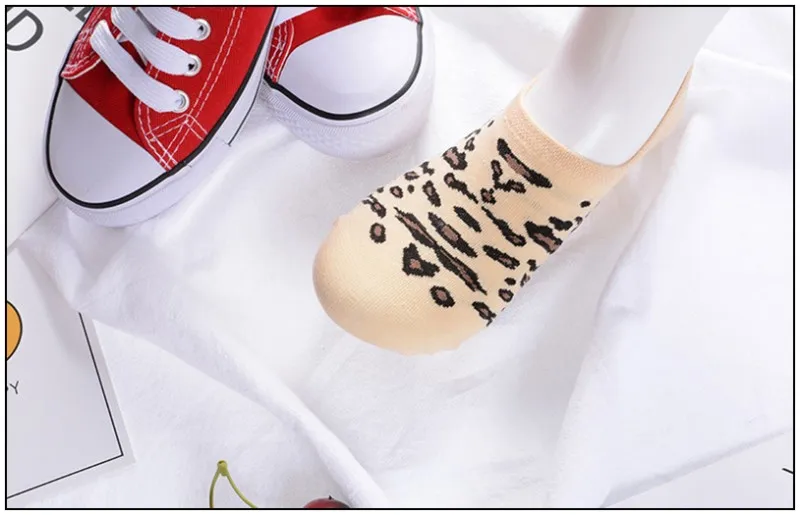 conew_aa7681-10