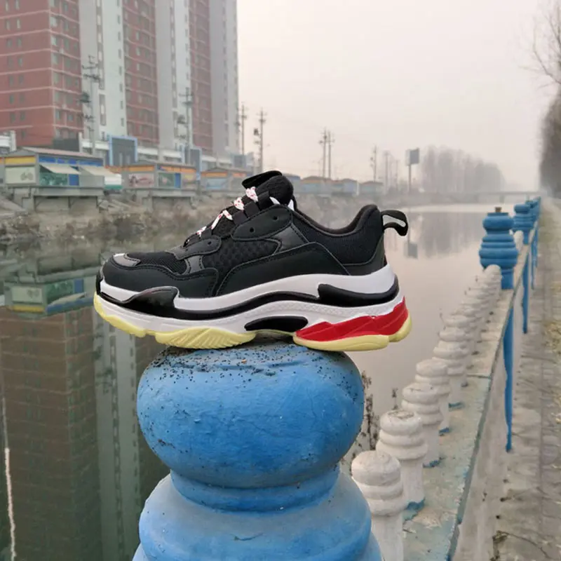 

Daddy Shoes Female Korean version of ulzzang Harajuku winter flannel 2018 new dirty cotton ins sneakers