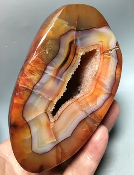 

923g Natural agate geode Specimens of agate cave stones and crystals minerals in Madagascar