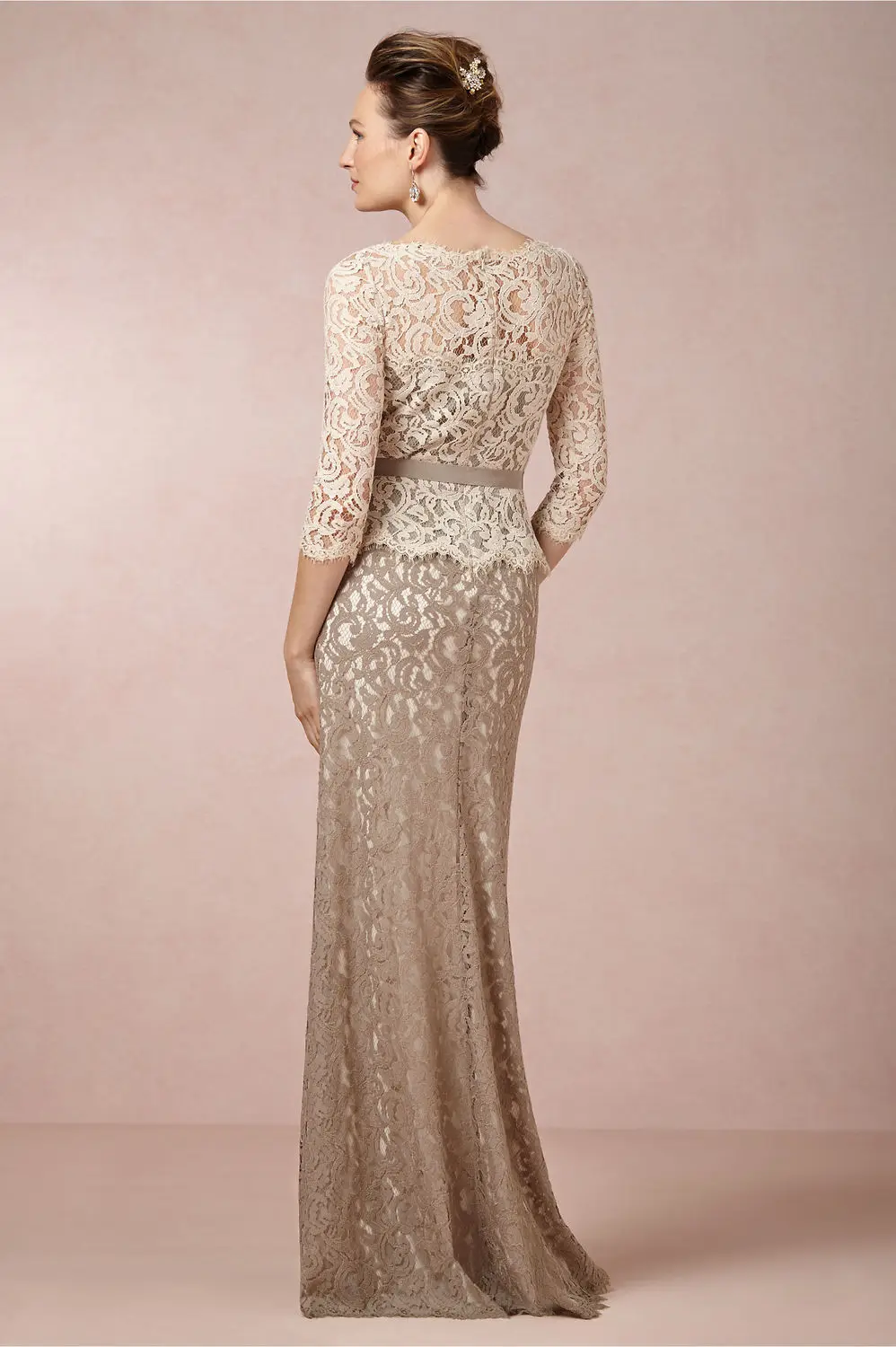 Robe longue dentelle manches longues