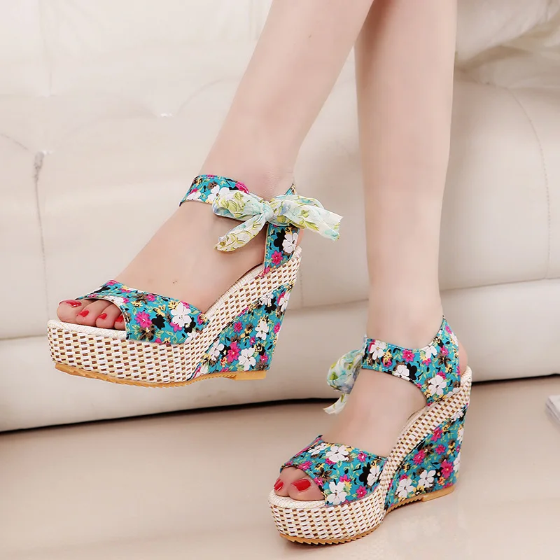 

Women Summer Sandals New Style Bohemian Platform Fish Toe Wedge High Heels Flowers Type All Match Style Sandals Women A60