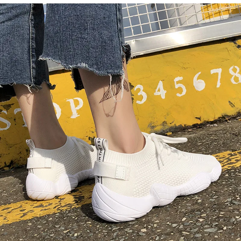 HEFLASHOR/Женская обувь из сетчатого материала на шнуровке; однотонная обувь на плоской платформе с закрытым носком; тканевая трикотажная весенняя обувь на танкетке для женщин; zapatos de mujer