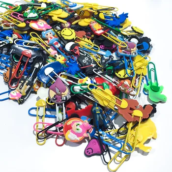 

Wholesale Paper Clips 2000pcs Mixed Random Cartoon PVC Charm Bookmarks Office School Supplies Stationery Kid Birthday Gift