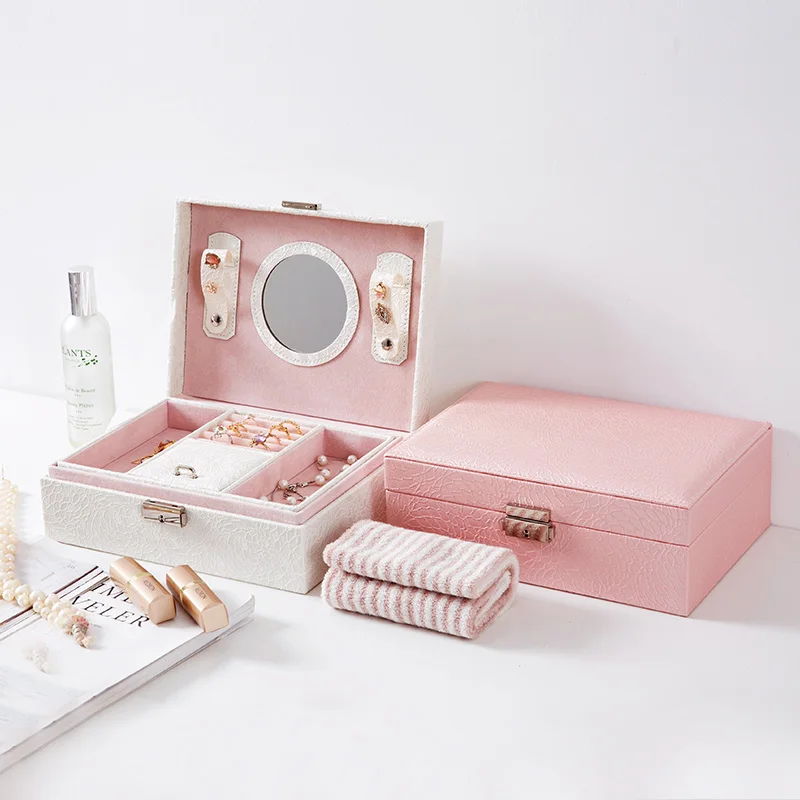 

New Portable Leather Jewelry Box Princess European Korean Simple Small Mini Earrings Necklace Hand Jewelry Storage Box Hot Sell