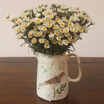 

European style retro single ear vase ceramic milk bottle in American Pastoral countryside