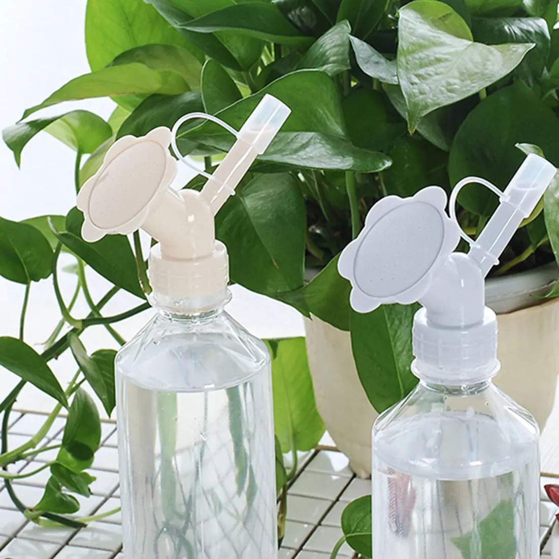 

1PC Garden Irrigation DIY Watering Tools Water Can Plastic Sprinkler Nozzle Watering Bottle Water Cans for Flower Plant