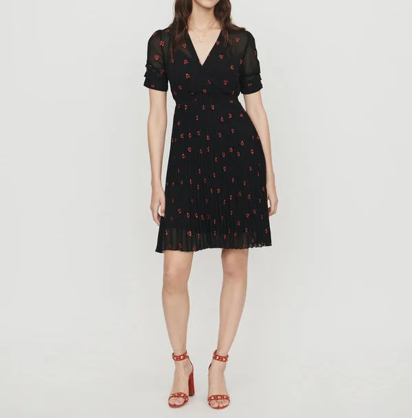 

Women Dress 2019 Spring and Summer Slim Short Sleeve Embroidered Love Dress