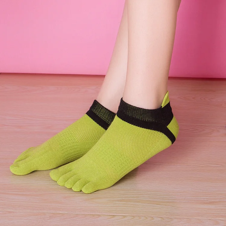 Women Socks Deporte Cotton Girl Five Fingers Socks Massage Gimnasio Non