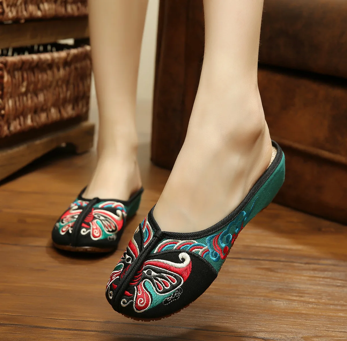 

Opera Facial Masks Canvas Shoes Chinese Women Slippers Embroidered National Women Slides Casual Female Footwear SMYXHX-D0197