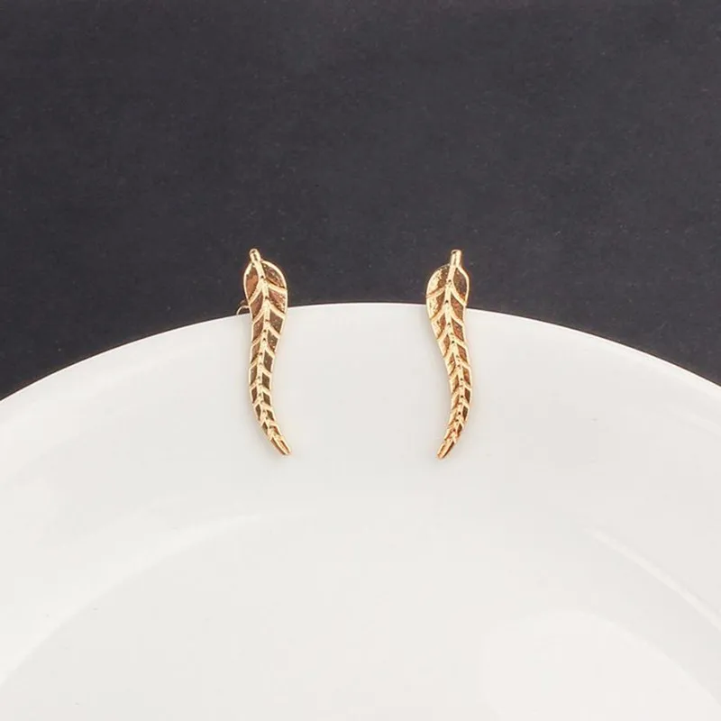 Fabulous-1Pair-Women-Metal-Leaf-Earrings-Ear-Clip-Ornaments-Professional-Earrings-Jewelry-Accessories-Shiny-Oorbellen-Bijoux (1)