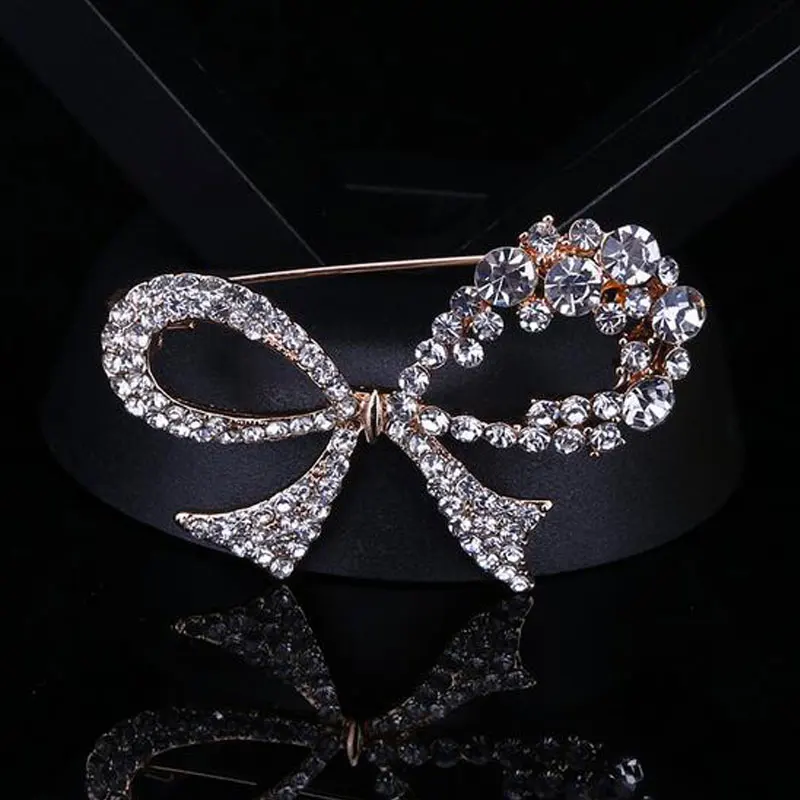 

Elegant Bowknot Shape Brooch Shiny Crystal Alloy Silver Gold For Women Dress Suit Banquet Wedding Chest Accessories Pins E750