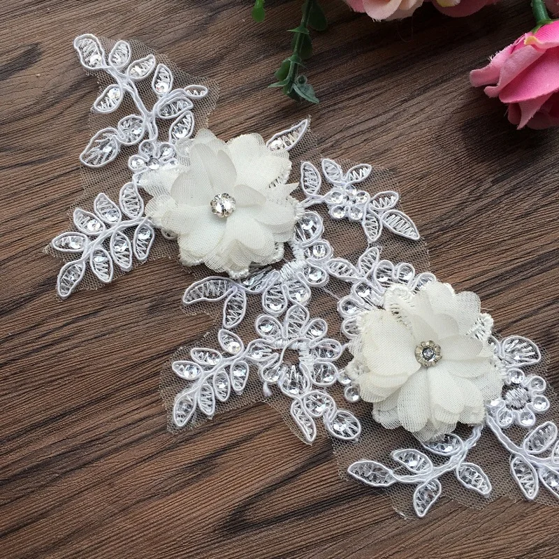 

1 Pcs 2 Flowers Pearl White Fabric Flower Venise Lace Sewing Applique Hot Sale Lace Collar Neckline Collar