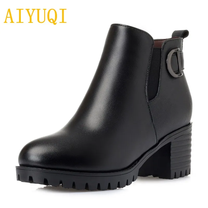 

AIYUQI New ladies short winter boots genuine leather 2019 high-heeled fashion Martin boots women,big size 41 42 43 wool boots