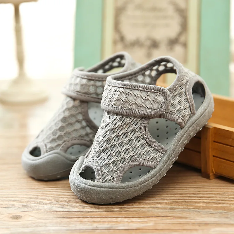 summer new Fashion girls boys shoes Net cloth children school Flat sandal sneakers sandy beach Super soft and comfortable