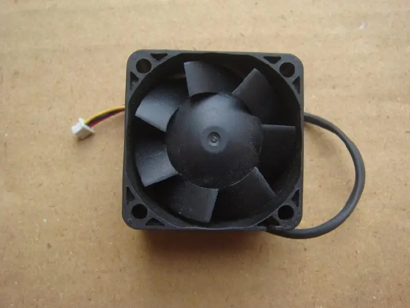 Тайвань SUNON PSD1204PQB1 A 4 см 40 мм 40*40*28 4*4*2 8 4028 12 В 7 Вт 3 линии Инвертор Вентилятор