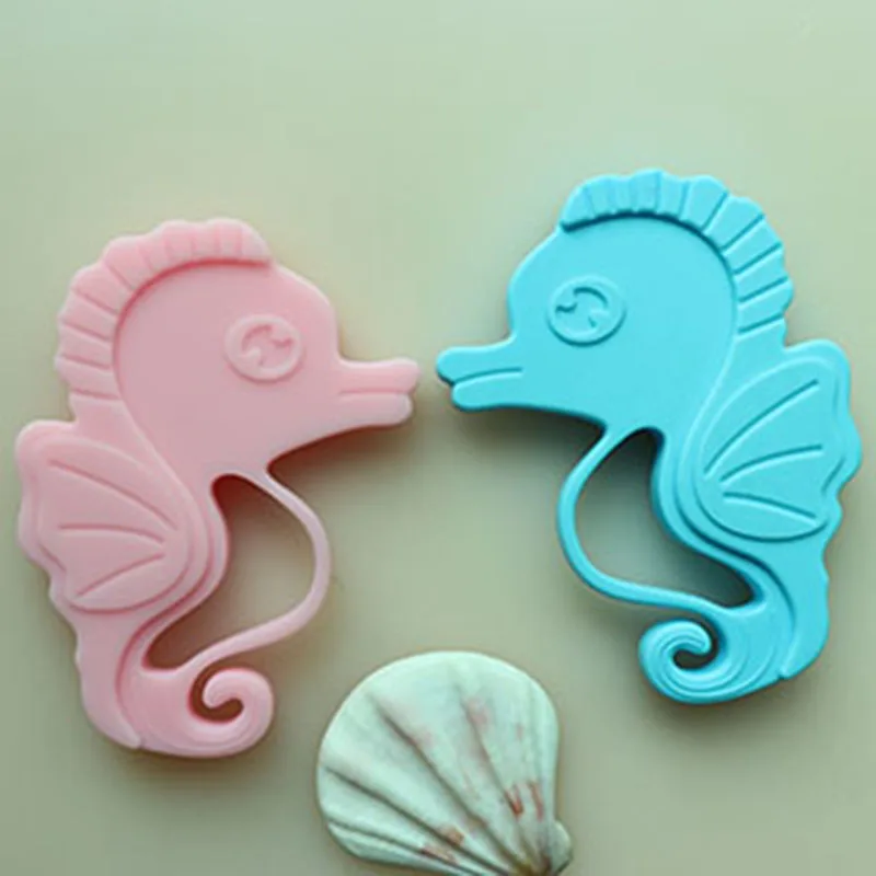 NEW Baby Teethers Silicone Toy kids Rattles child Animal Horse Silicone Teether Training Toddler infant beads lovely 1pcs