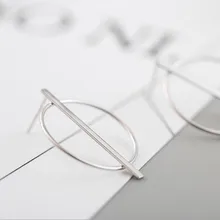 Маленькие простые темпераментные 925 пробы серебряные модные ювелирные изделия эстетические геометрические круглые полые серьги SE148