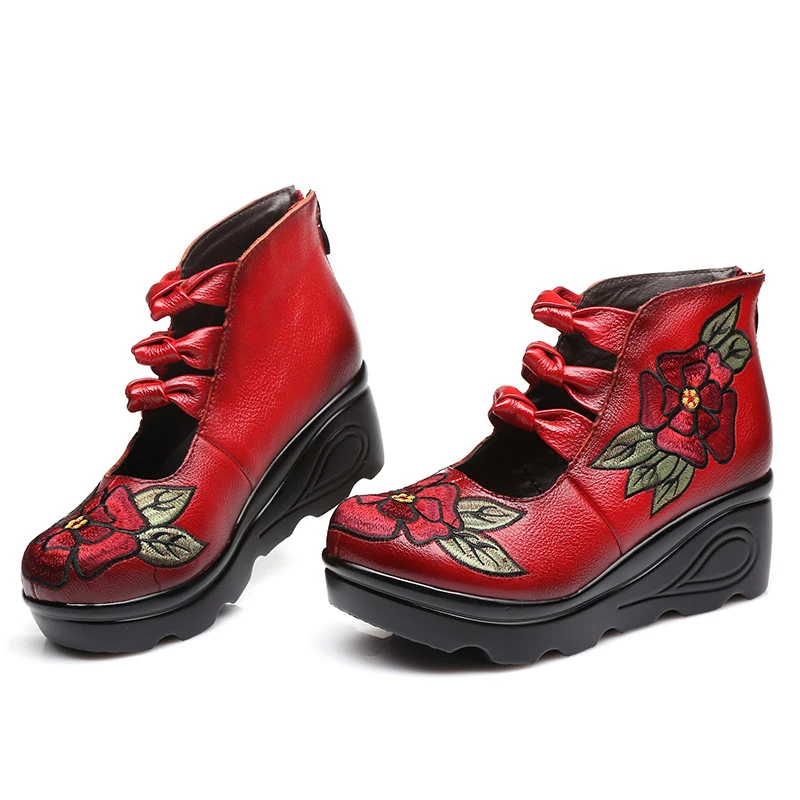 SONDR/женские туфли на танкетке из натуральной кожи с вышивкой zapatos de mujer черные в