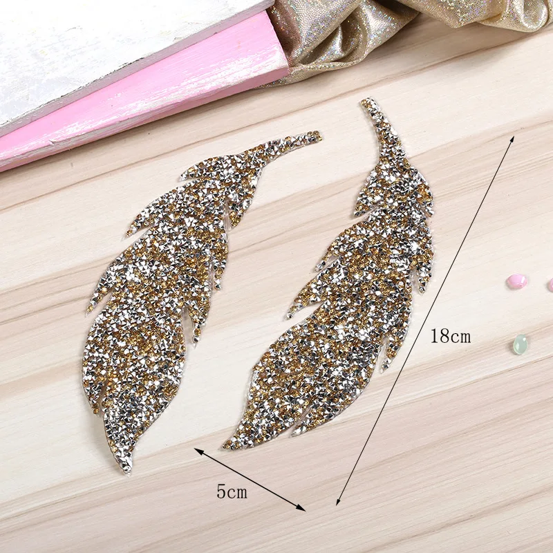 

2019Rhinestones Leaves feather Embroidered Patch Iron on Sewing Crystal Applique For Jeans Clothing Decorations Sticker Clothes