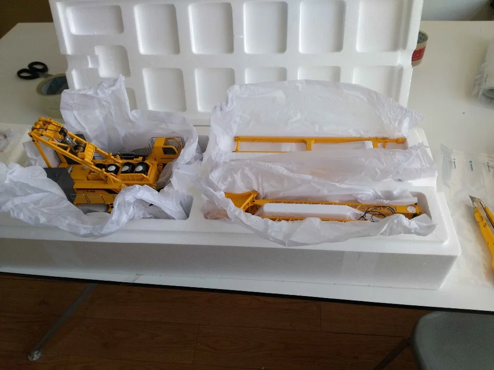 crawler crane inside (3)