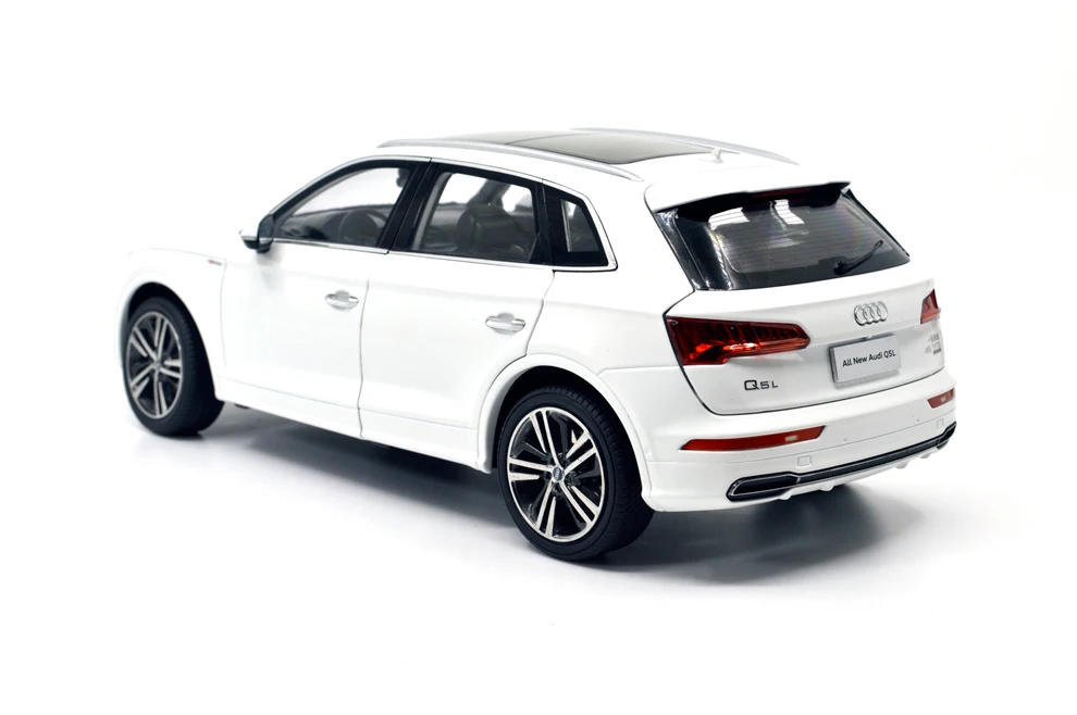 1/18 1:18 1 18 масштаб Audi Q5L 2018 белая статическая имитация литая модель автомобиля из