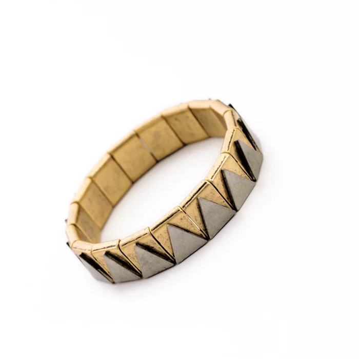 Rubber Band Bangle With Engraved Triangle Shape Vintage Accessoryin