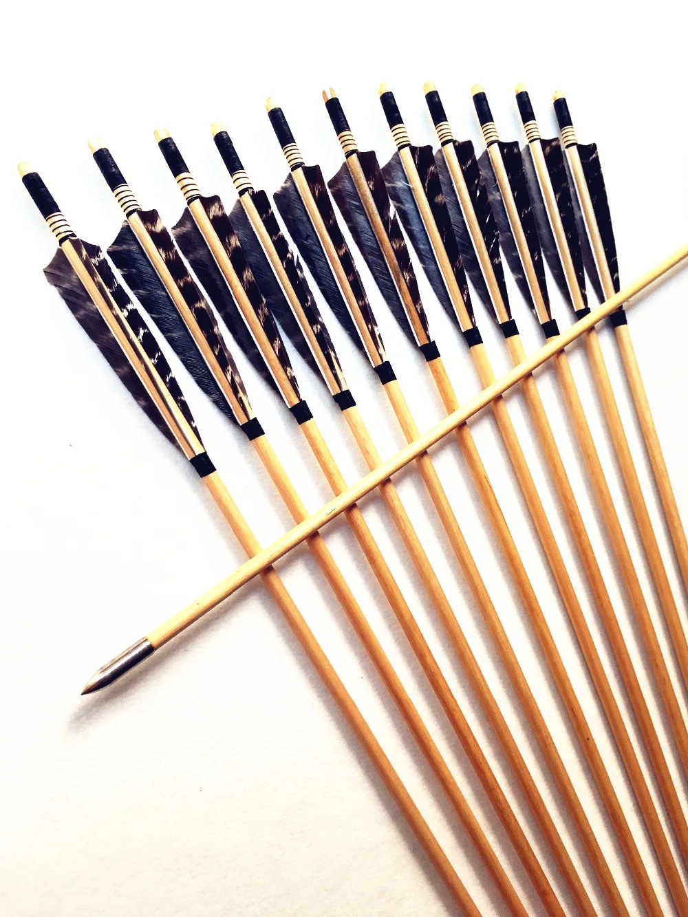 

6/12PK Chinese traditional handmade wooden eagle feather hunting arrows shooting outdoors