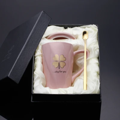 OUSSIRRO керамические кофейные кружки Mr and Mrs чай молоко чашка Подарочная коробка с крышкой и ложкой Креативный Свадебный Подарок на годовщину - Цвет: Gift box