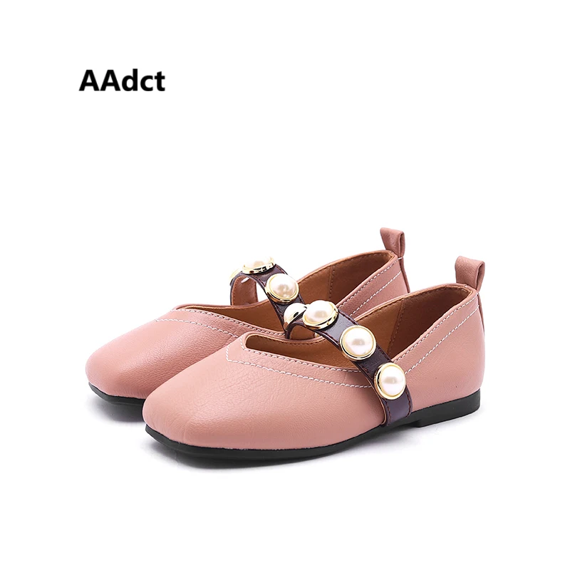 

AAdct 2018 Fashion kids shoes for girls Brand High quality little girls shoes Autumn new Pearl Retro children leather shoes