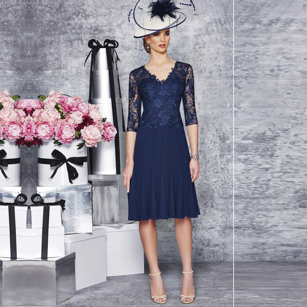 

2016 Plus Size Navy Blue Mother of the Bride Lace Dresses Short Godmother Dress Knee Length V Neck Vestidos Women Evening Gowns