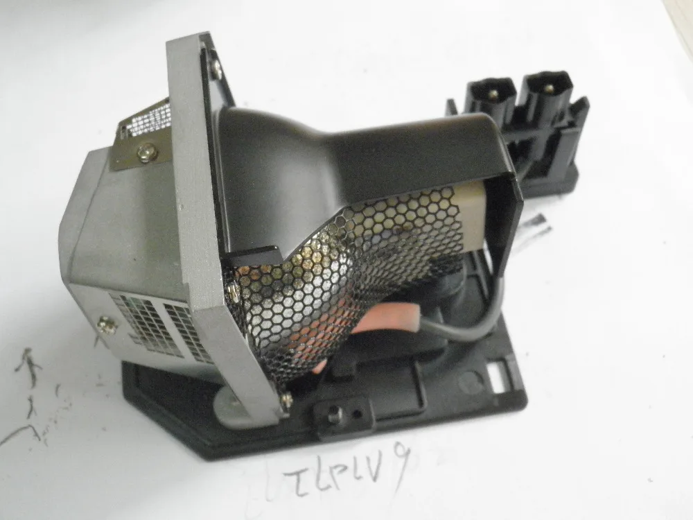 

TLPLV9 Replacement Compatible Projector Lamp with housing for TOSHIBA SP1 / TDP-SP1 / TDP-SP1U Projectors