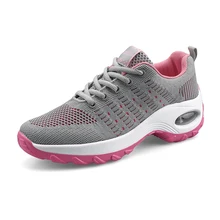 Женские кроссовки на платформе; коллекция года; весенние женские кроссовки на танкетке; удобная женская повседневная прогулочная обувь, увеличивающая рост