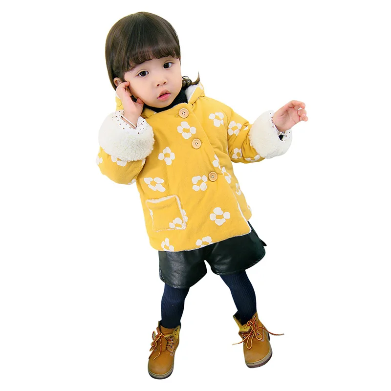 Kacakid для маленьких девочек модные с цветочным принтом хлопковая куртка с капюшоном розовый/желтый Одежда для осень-зима со шляпой y6