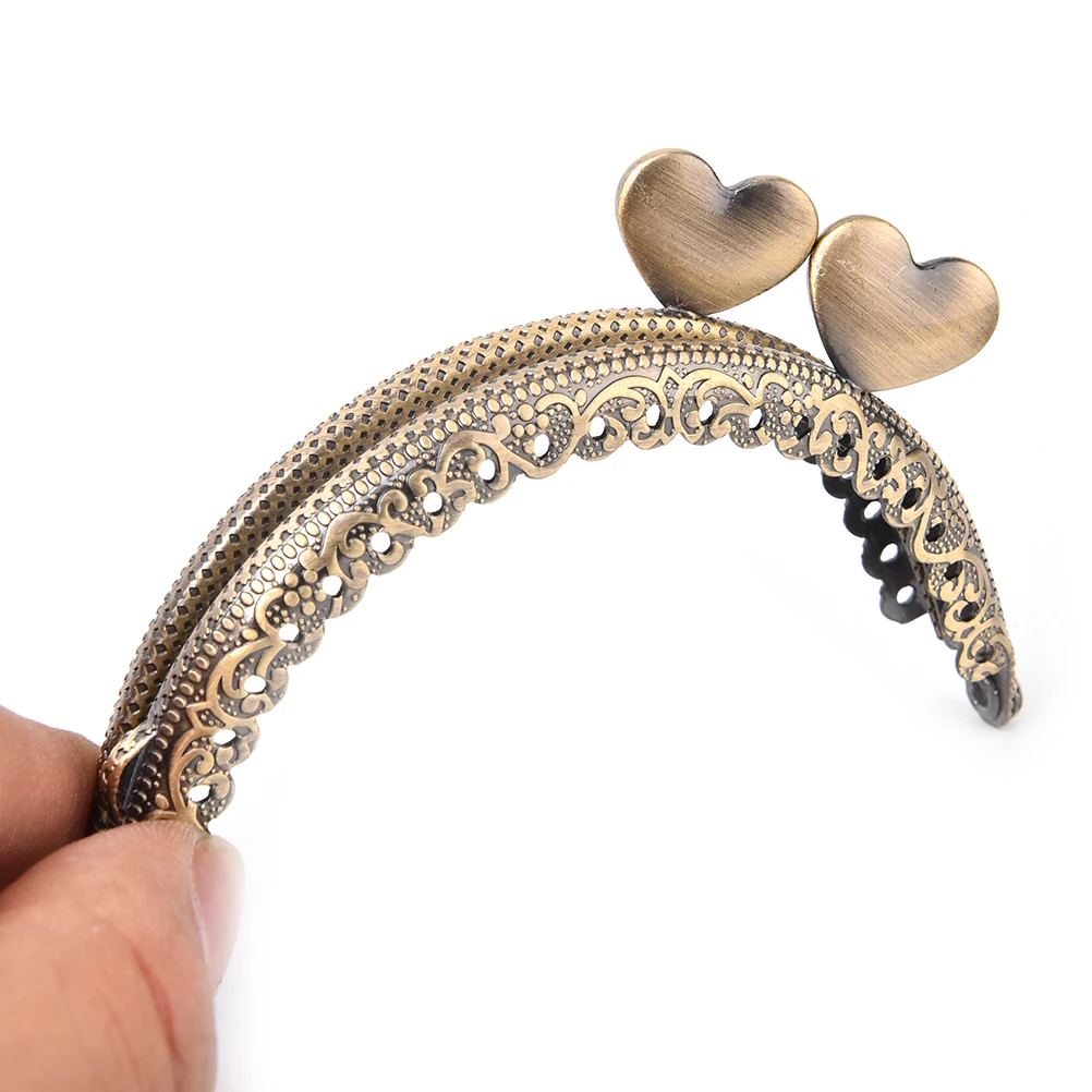 1PCS 8.5cm Girl Coin Purse Metal Clasp Bag Frame Hardware Knurling Mouth Bronze Silver Heart Buckle Metal Kiss Clasp Frame