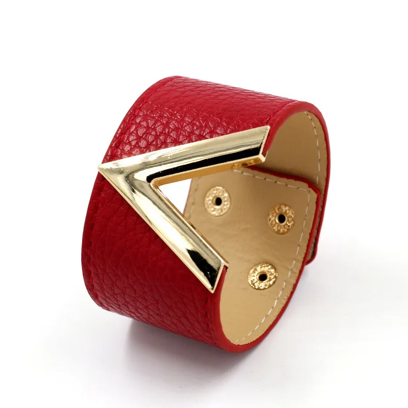 Женская мода Поп V слово простой широкий кожаный браслет классические универсальные панк женские ювелирные изделия