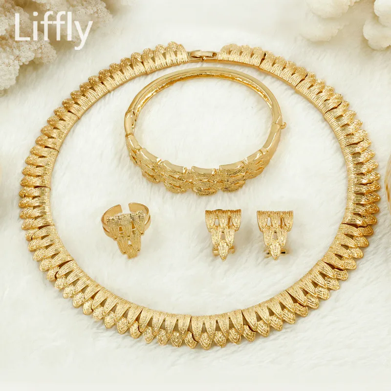 

2019 Beautiful Christmas Jewelry African Gold Jewelry Ethiopian Women Fashion Bridal Jewelry Sets Necklace Earrings Jewelry Sets