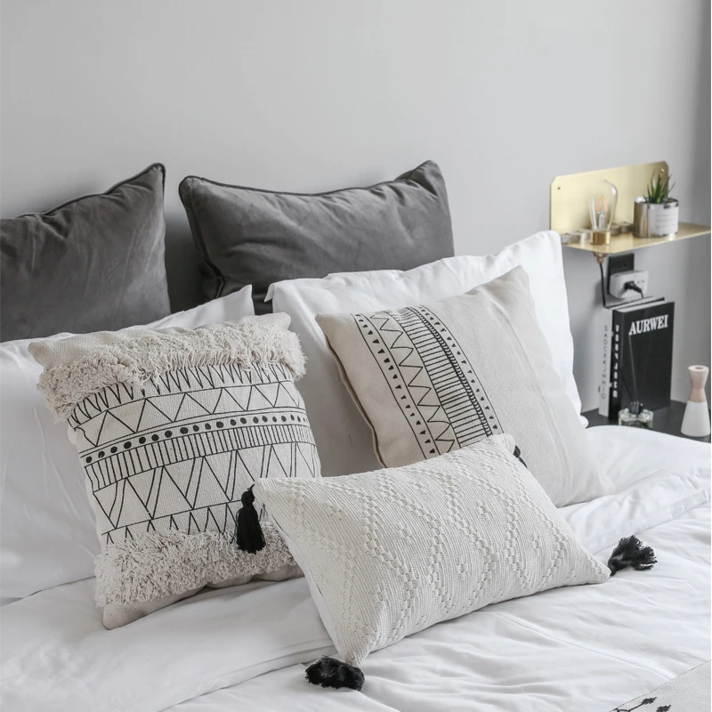 45x45cm Moroccan geometric black white tufted tassel ...