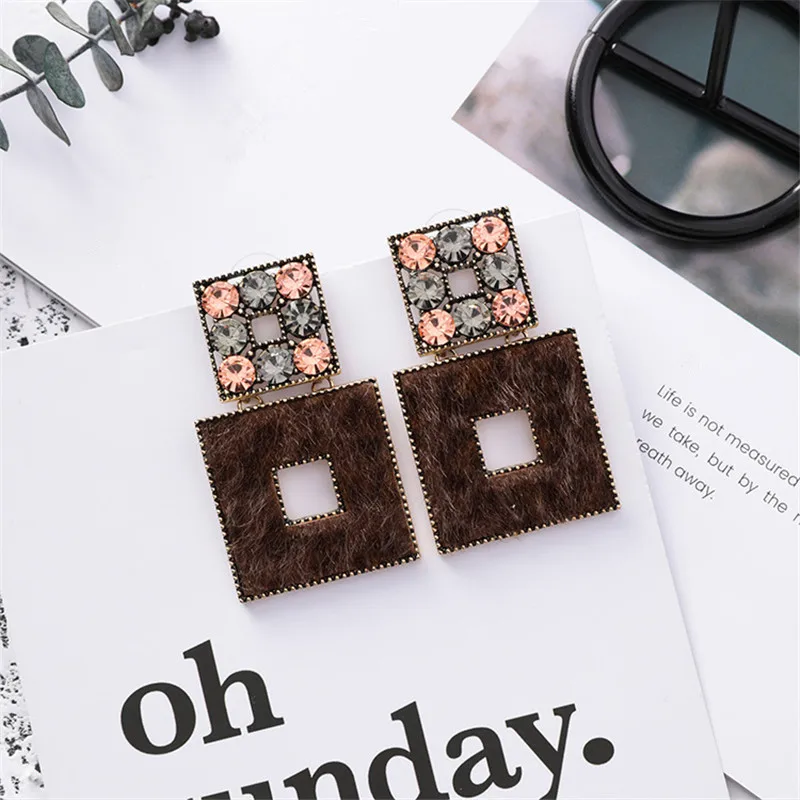 

New Vintage Multicolor Rhinestone Leopard Print Velvet Square Dangle Earrings for Women Temperament Hollow Winter Jewelry EC1328