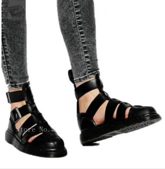 

2019 Shoes Mens Summer Luxury zapatos de hombre Cut-outs Flats Heel Cut-outs Men Sandals Buckles Thick Heel Causal Shoes Mens