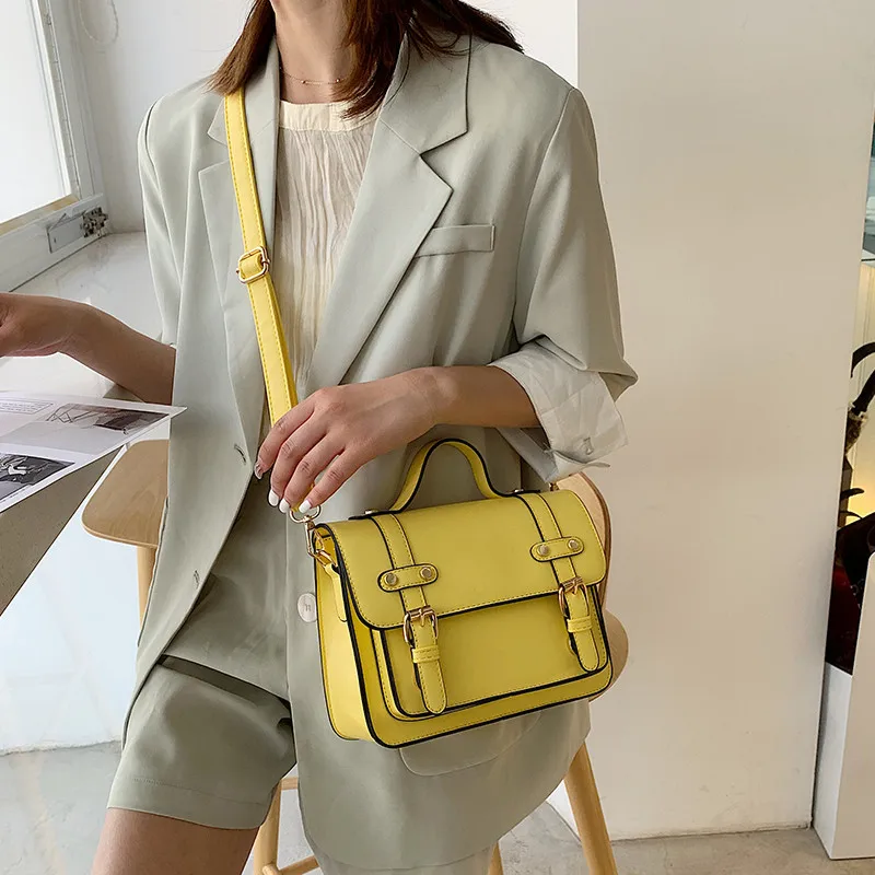 أكياس Crossbody للنساء عالية السعة حقائب كتف الإناث خمر حقائب جلدية حقائب اليد العلامة التجارية الشهيرة برشام صغيرة السيدات