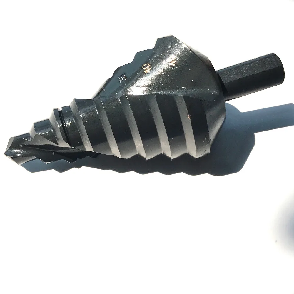 

Free shipping of 8 steps Sprial flute Nitrided black 10-45 HSS Step Drill Bit Increment Drilling Reamer Triangle Triangle Shank