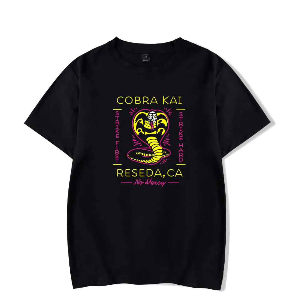 Мужская футболка с коротким рукавом Cobra Kai черная принтом в стиле ретро A5372