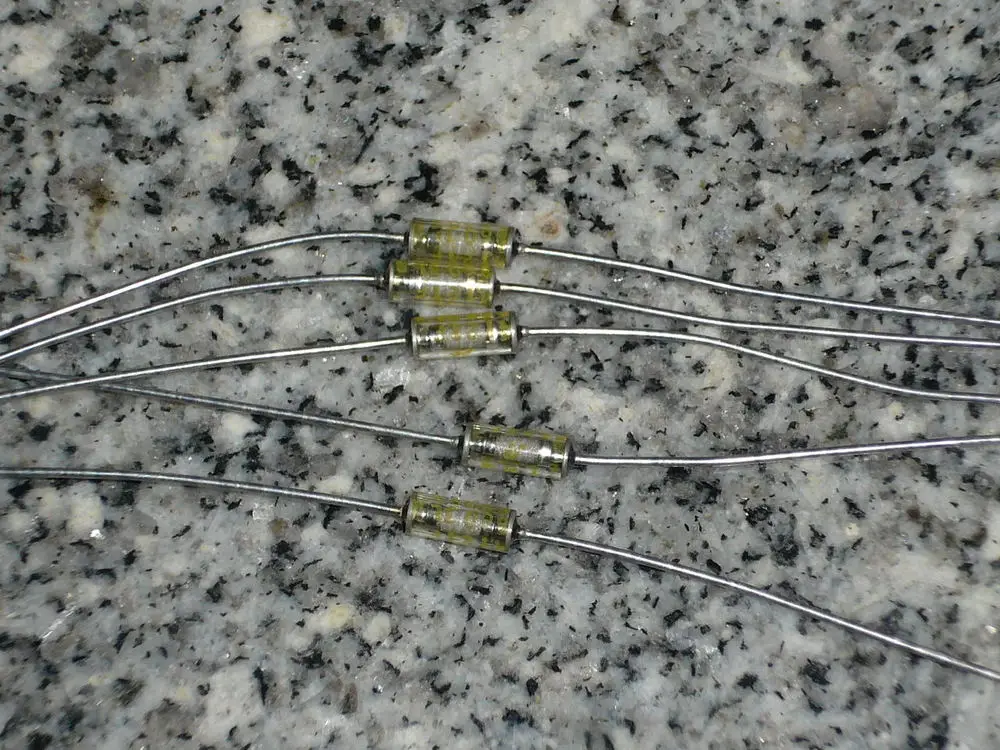 

[SA]U.S. ship day level glass 4K 0.5W metal foil non-inductive resistor precision 0.01%--10pcs/lot