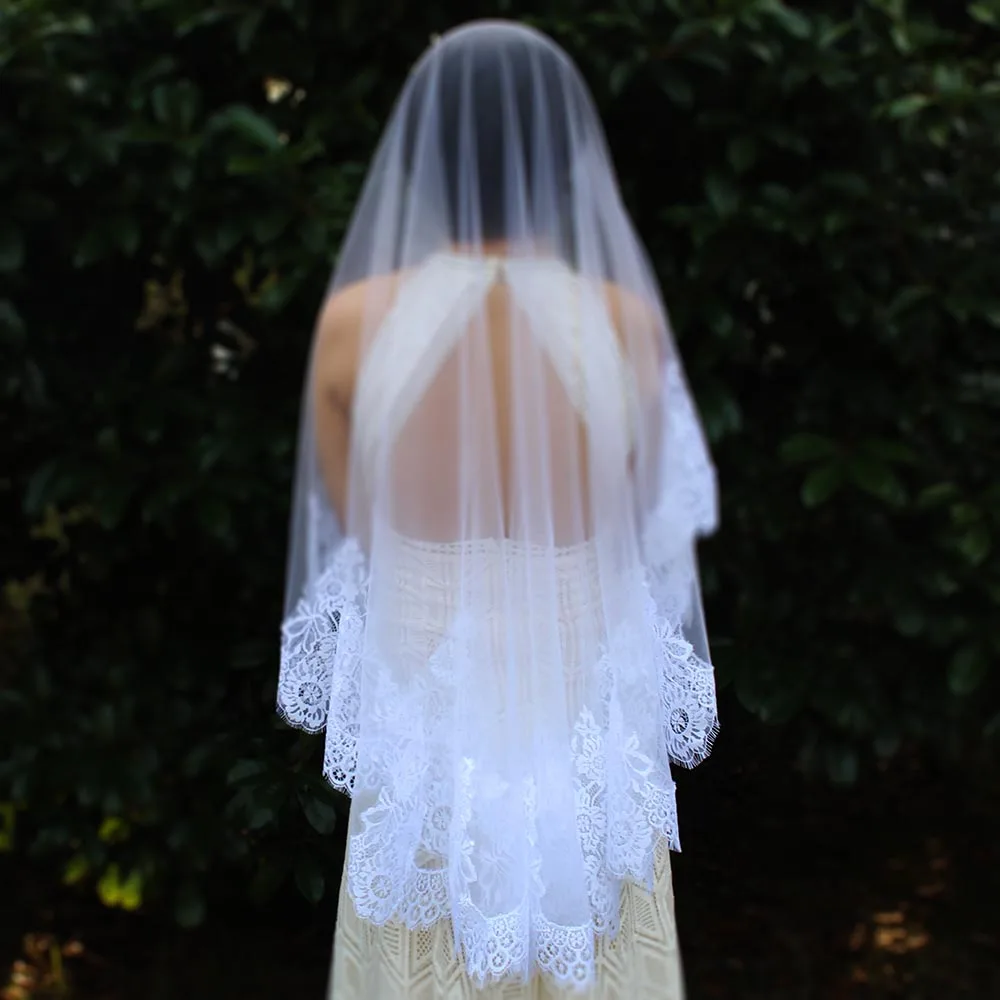High Quality Chantilly Lace Trim Short Wedding Veil Delicate Bridal Veil WITHOUT Comb Velos de Novia Wedding Accessories