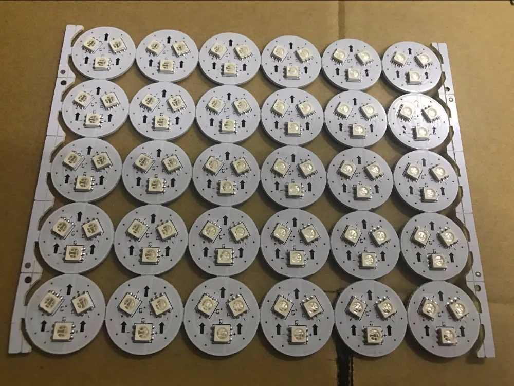 

26mm diameter WS2811 PCBA with 3pcs 5050 SMD RGB LED,0.72W;DC12V input