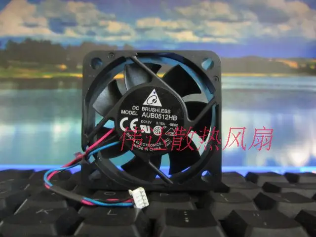 

Delta Electronics AUB0512HB SE02 DC 12V 0.15A 50x50x15mm 3-Wire Server Cooling Fan