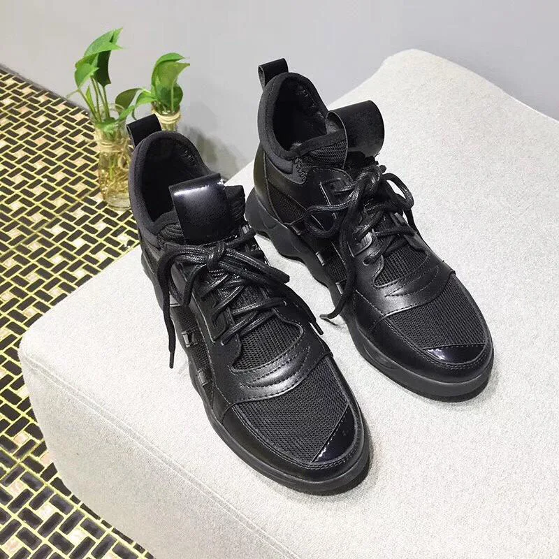 

2019 early spring new ins super fire white shoes female leather color matching low to help fashion casual shoes.