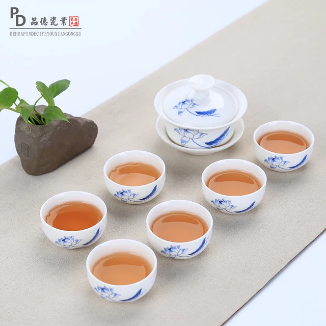 Special Offers Chinese Tea Set Gaiwan Blue and white porcelain Kung Fu Tea Set Tureen Ceramic Tea Bowl Cup and Saucer (Not Include Tray)