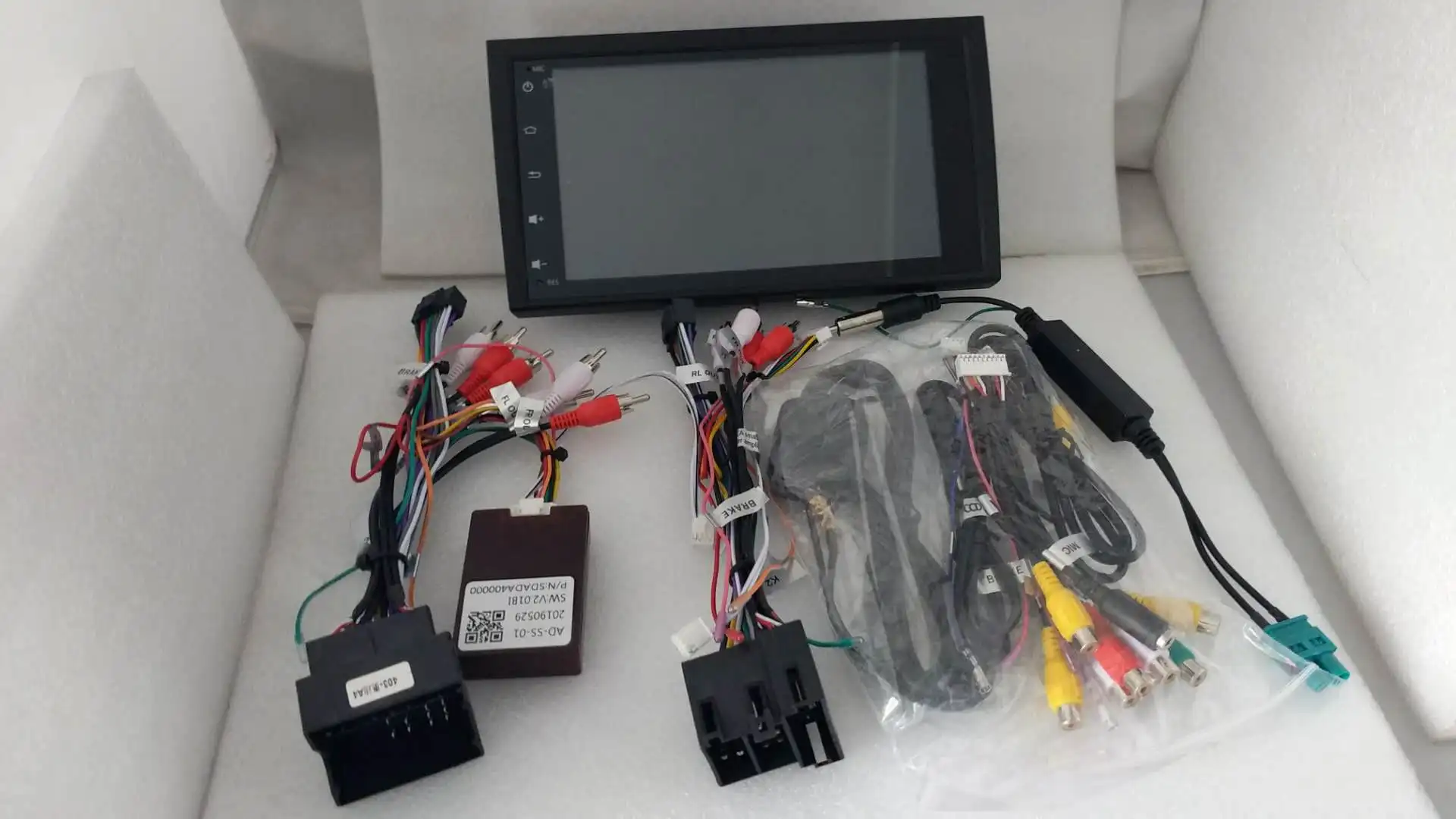 Cheap 2din car radio gps navigation Au di A4  S4 RS4  2004-2008 Car radio Stereo With BT Ipod Steering wheel 3G 4G wifi 3